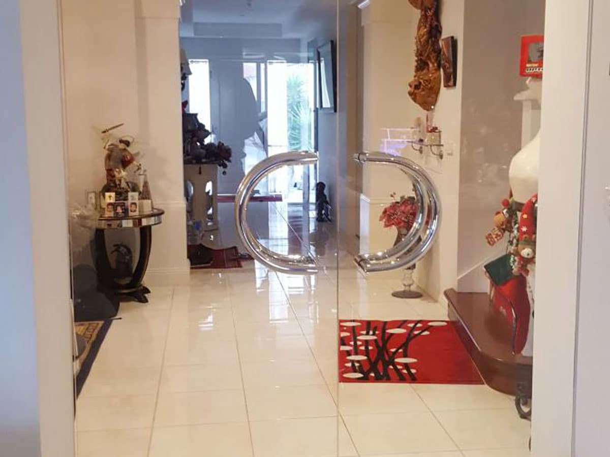 Sliding, hinged, bifold and frameless glass doors by Design Inferno Glass