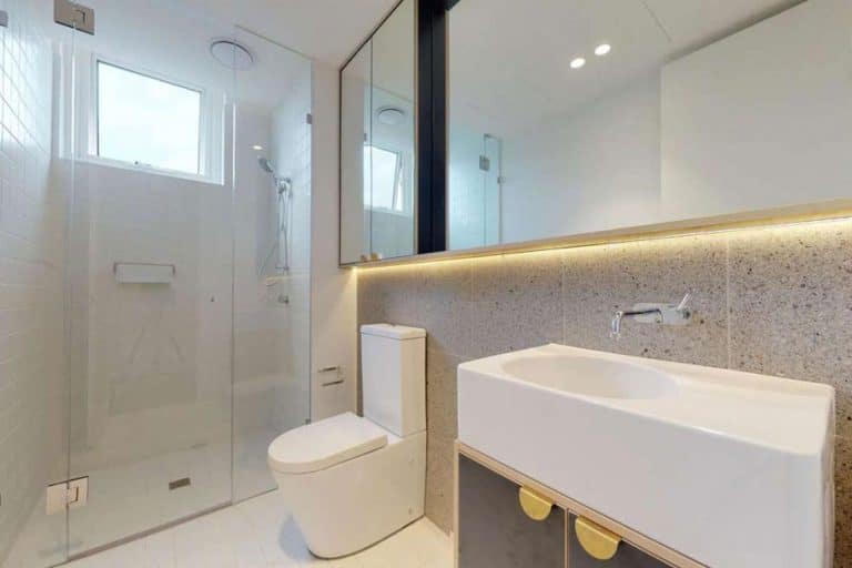 Bathroom, bedroom and living area wall mirrors by Design Inferno Glass
